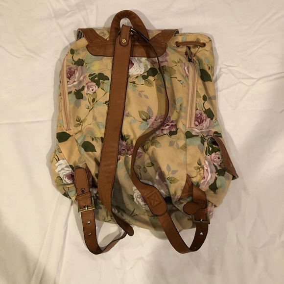 Backpack - Picture 2 of 3